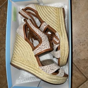 Naughty Monkey wedges, size 8.5